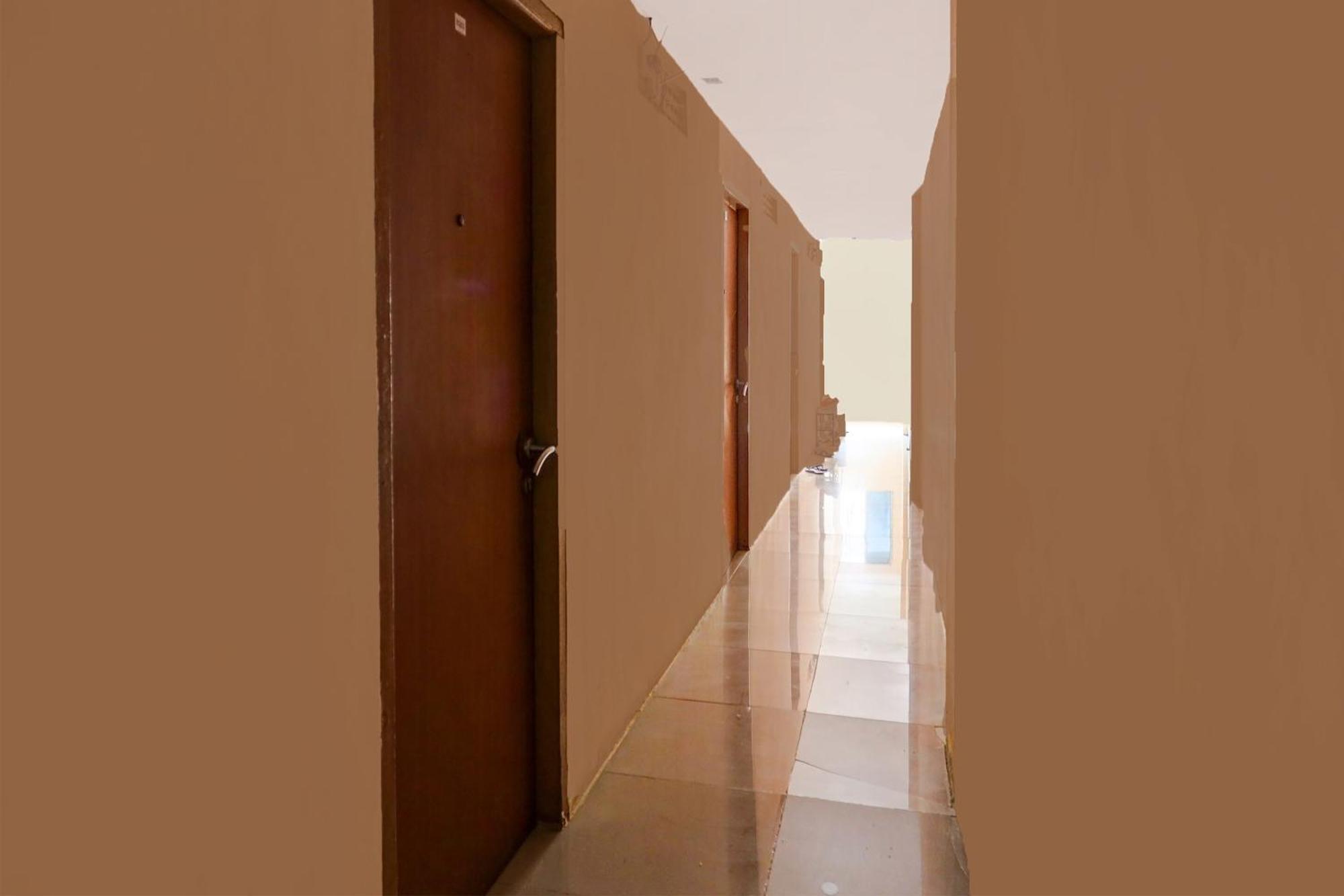 Oyo 92322 Hasan House Syariahnearpelabuhan Feri Harbor Bay Nagoya Exteriör bild